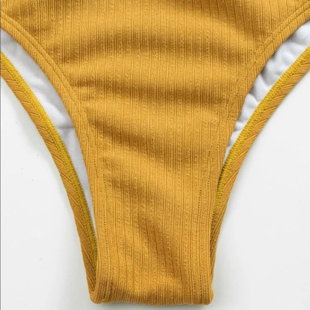 NWT HIGH WAISTED YELLOW BIKINI BOTTOM - Picture 3 of 5